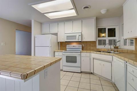 328 Rainier Dr, Lodi, CA 95242 photo 4