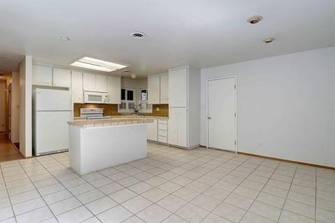 328 Rainier Dr, Lodi, CA 95242 photo 2