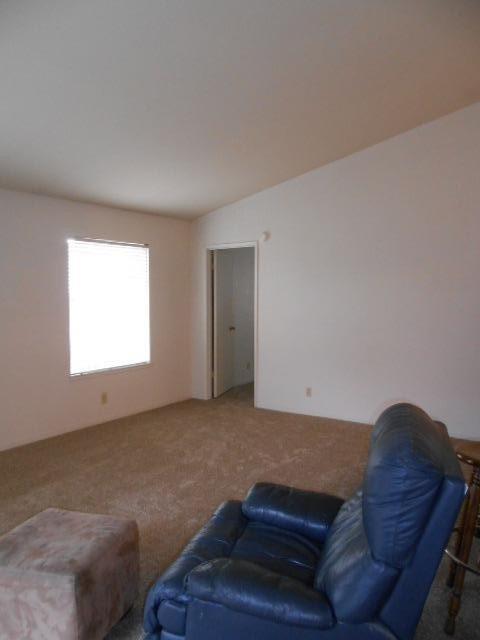 532 Forrest Ave, Lodi, CA 95240 photo 4