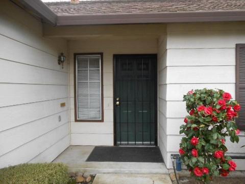 532 Forrest Ave, Lodi, CA 95240 photo 2