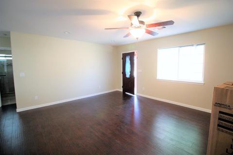 1716 10th Ave, Olivehurst, CA 95961 photo 5