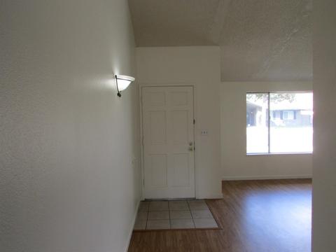 2820 Sapphire Dr, Modesto, CA 95355 photo 3