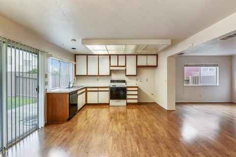 13 James Ct, Tracy, CA 95376 photo 3