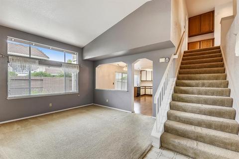 13 James Ct, Tracy, CA 95376 photo 2