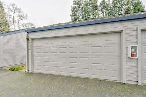 4114 Alex Ln, Carmichael, CA 95608 photo 3