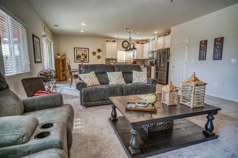 498 Pendragon St, Manteca, CA 95337 photo 9