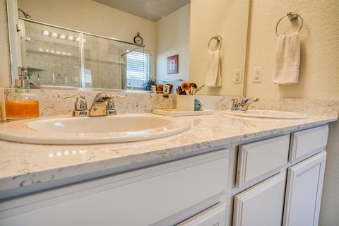 498 Pendragon St, Manteca, CA 95337 photo 16