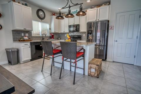 498 Pendragon St, Manteca, CA 95337 photo 11