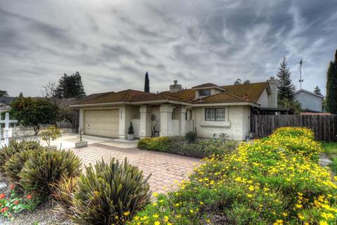 2412 Manor Oak Dr, Modesto, CA 95355 photo 2