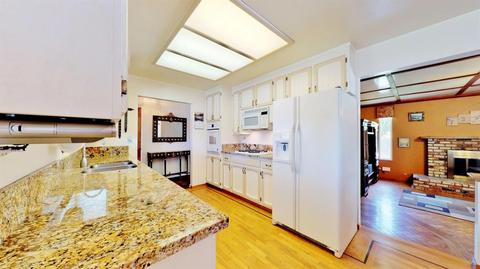 1078 Suess Ct, Manteca, CA 95337 photo 4