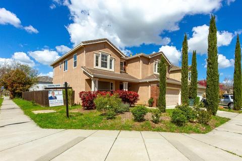 4385 Oakridge Dr, Tracy, CA 95377 photo 2