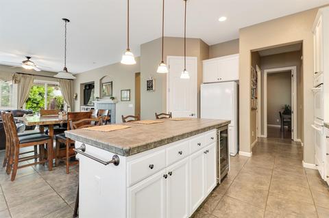 519 W Santos Ave, Ripon, CA 95366 photo 12