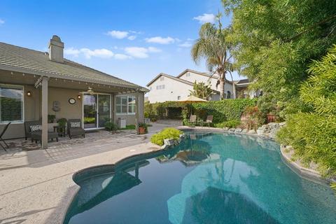 519 W Santos Ave, Ripon, CA 95366 photo 7