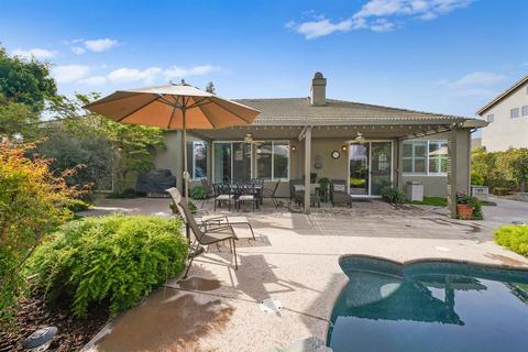 519 W Santos Ave, Ripon, CA 95366 photo 8