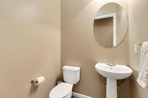 519 W Santos Ave, Ripon, CA 95366 photo 58