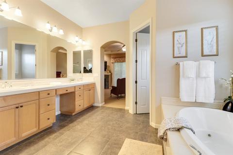 519 W Santos Ave, Ripon, CA 95366 photo 38