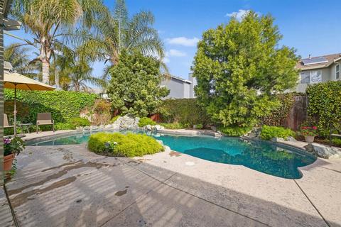 519 W Santos Ave, Ripon, CA 95366 photo 6