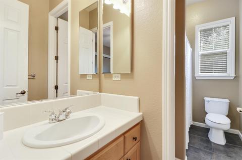 519 W Santos Ave, Ripon, CA 95366 photo 60