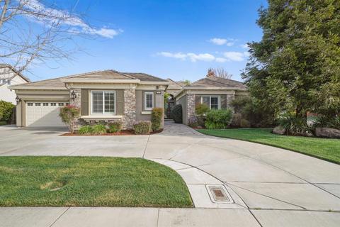 519 W Santos Ave, Ripon, CA 95366 photo 2