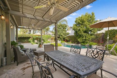 519 W Santos Ave, Ripon, CA 95366 photo 4