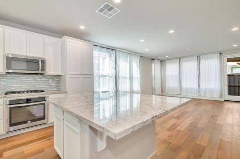 1715 Spring St, Davis, CA 95616 photo 8
