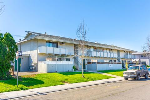 1338 W 12th St, Tracy, CA 95376 photo 2