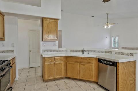 172 Dyer Ave, Manteca, CA 95336 photo 7