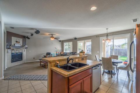 1725 Dalia Ln, Manteca, CA 95337 photo 11