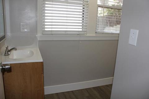 304 Palm Ave, Ripon, CA 95366 photo 9