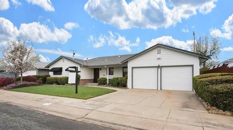 831 Dianna Dr, Lodi, CA 95240 photo 2