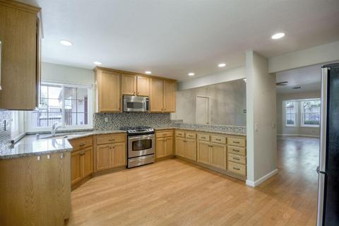 3812 Olivebranch Ln, Carmichael, CA 95608 photo 11