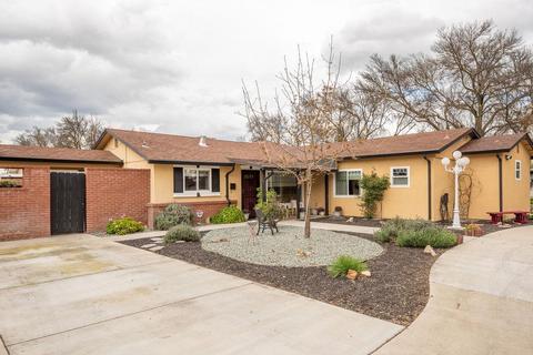 1531 Montclair Dr, Modesto, CA 95350 photo 3