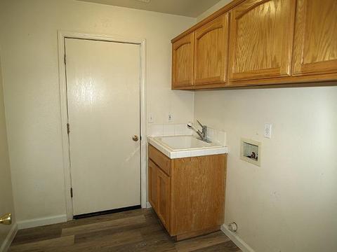 305 Yosemite Meadows Dr, Modesto, CA 95357 photo 34
