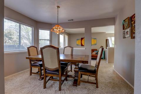 8204 Helmsley Ct, Antelope, CA 95843 photo 4