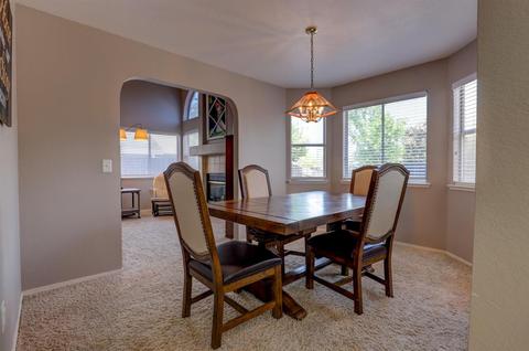 8204 Helmsley Ct, Antelope, CA 95843 photo 5