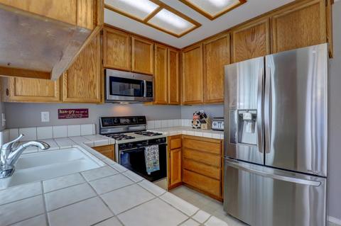 8204 Helmsley Ct, Antelope, CA 95843 photo 13