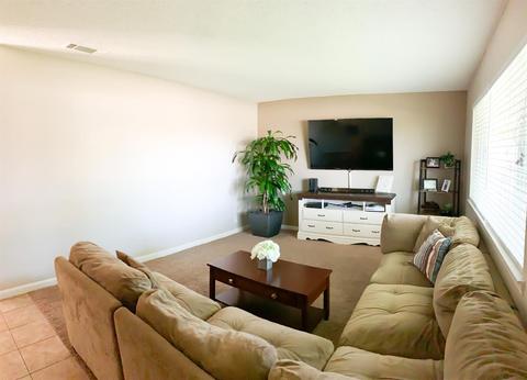 407 Pear Pl, Winters, CA 95694 photo 3