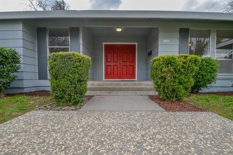 209 Bluegrass Ln, Modesto, CA 95351 photo 4