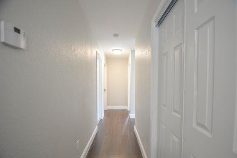 209 Bluegrass Ln, Modesto, CA 95351 photo 18