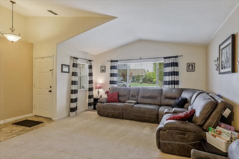 950 Norman Dr, Manteca, CA 95336 photo 9