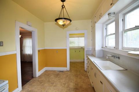 956 E Main St, Turlock, CA 95380 photo 17