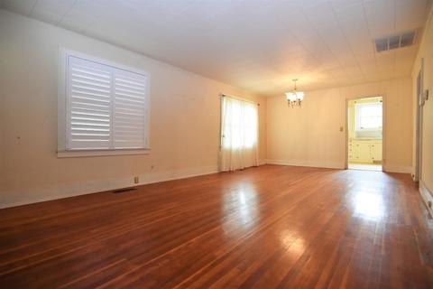 956 E Main St, Turlock, CA 95380 photo 12
