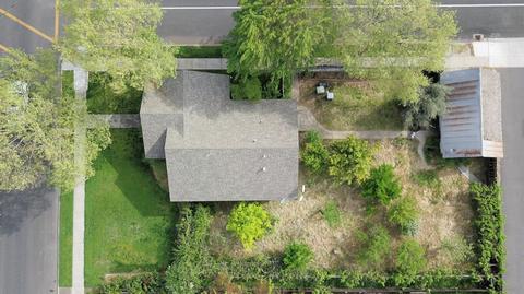 956 E Main St, Turlock, CA 95380 photo 2