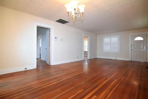 956 E Main St, Turlock, CA 95380 photo 9