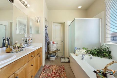 2351 S Mills Ave, Lodi, CA 95242 photo 24