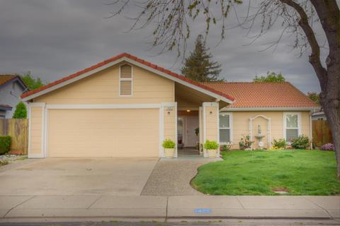 1425 October Way, Modesto, CA 95358 photo 1