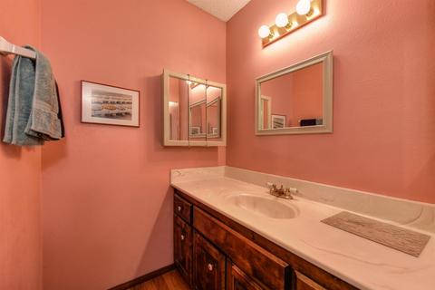3923 Oak Villa Cir, Carmichael, CA 95608 photo 21