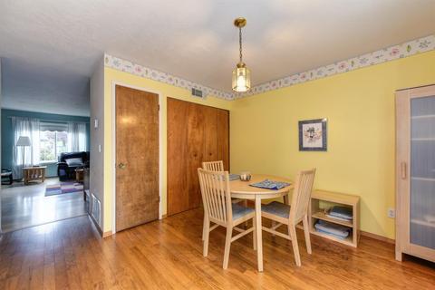 3923 Oak Villa Cir, Carmichael, CA 95608 photo 9