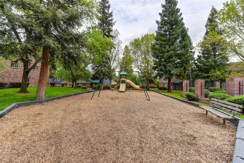 3923 Oak Villa Cir, Carmichael, CA 95608 photo 35