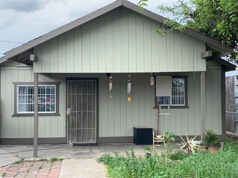1017 Atlantic Dr, Modesto, CA 95358 photo 1